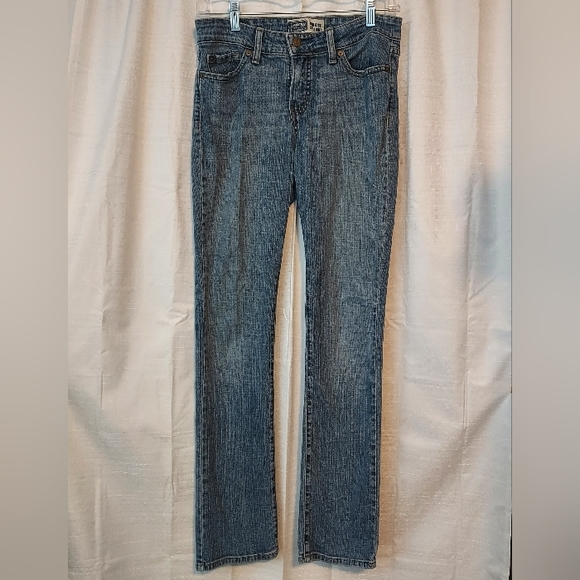 Levi's Signature Mid Rise Straight Cut Jeans Size 8M - Picture 1 of 7